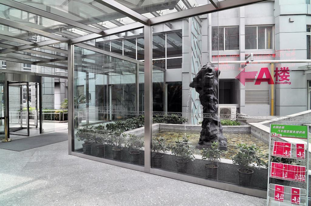 Ramada Plaza Shanghai Gateway Exterior foto