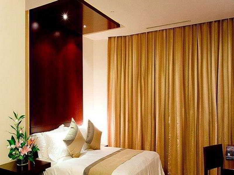 Ramada Plaza Shanghai Gateway Exterior foto